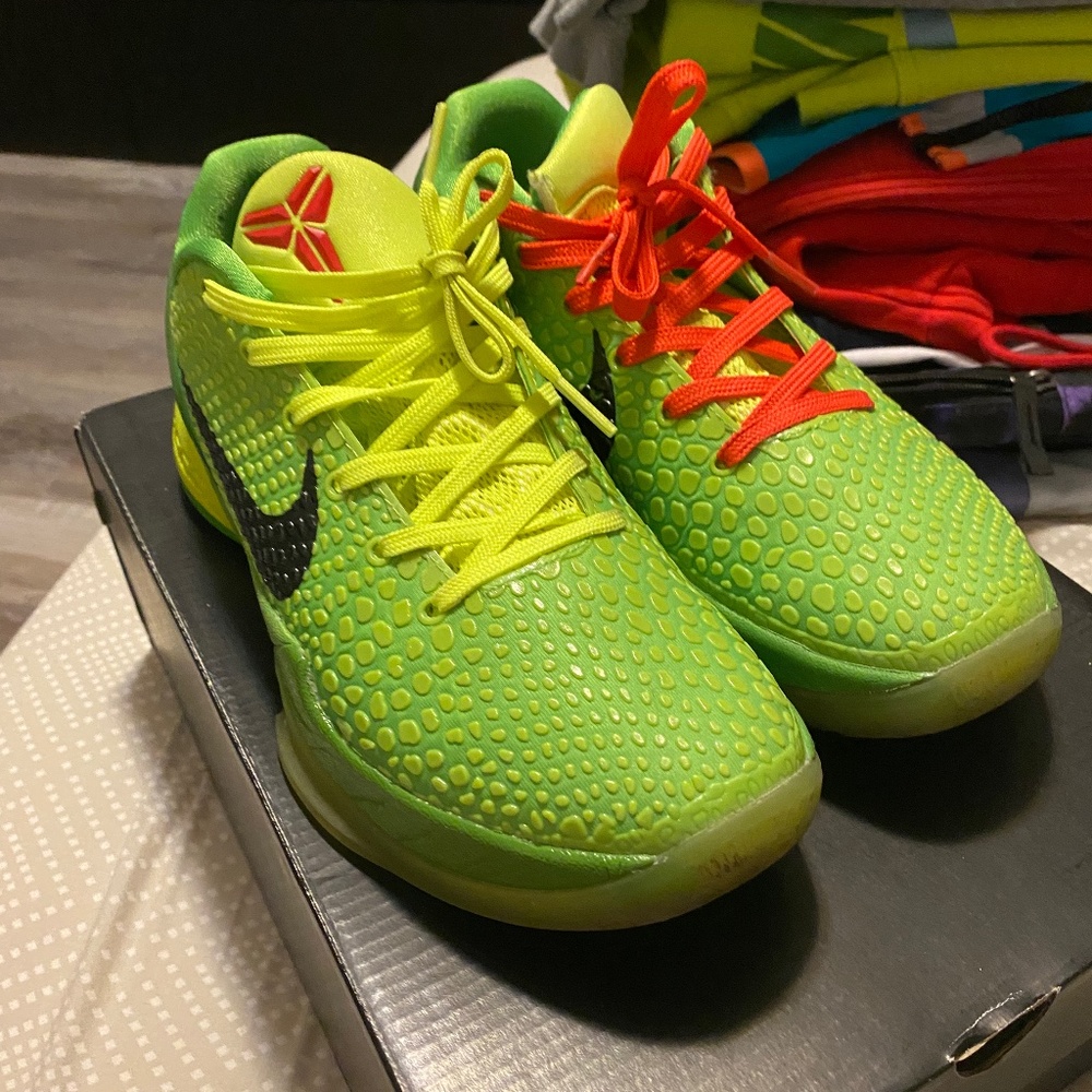 Kobe VI PROTRO ( grinches)